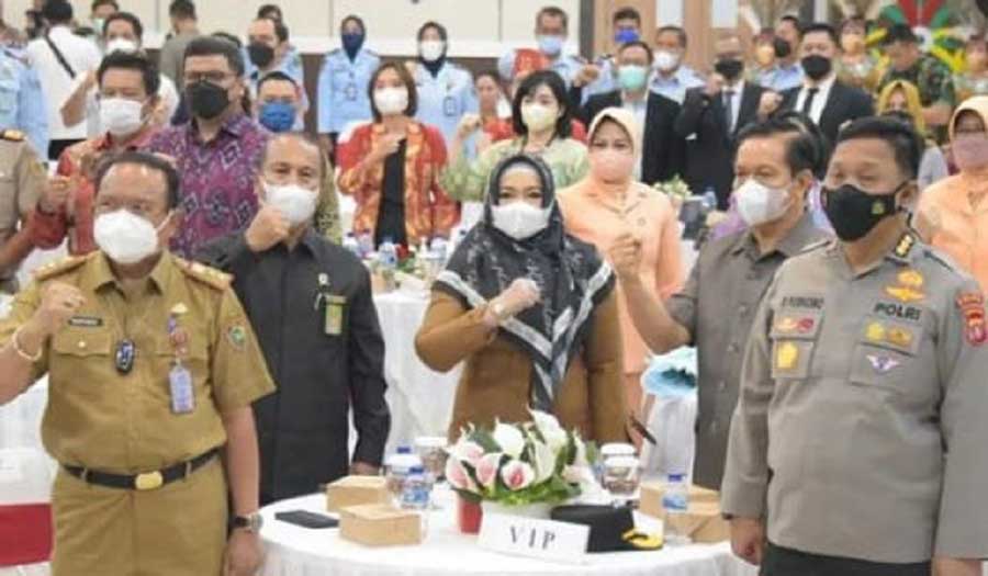 Dalam kesempatan Sertijab Kakanwil Kemenkumham tersebut, Wakil Walikota Palangka Raya menyampaikan ucapan selamat kepada Kakanwil Kemenkumham